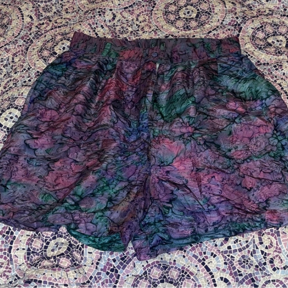 Vintage 80’s 100% Silk Shorts